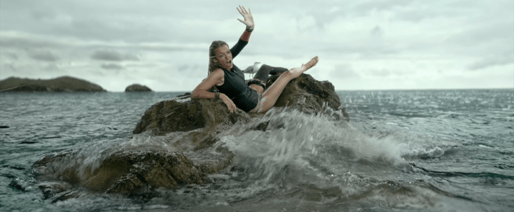 Blake Lively in "The Shallows" (2016)